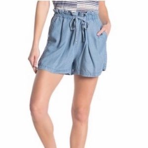 Vince Camuto Shorts High Waisted Paper Bag Drawstring Denim Blue Size XL